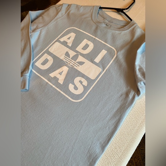 Women’s Adidas long sleeve baby blue trefoil top Size medium new w/o tags - Picture 4 of 8